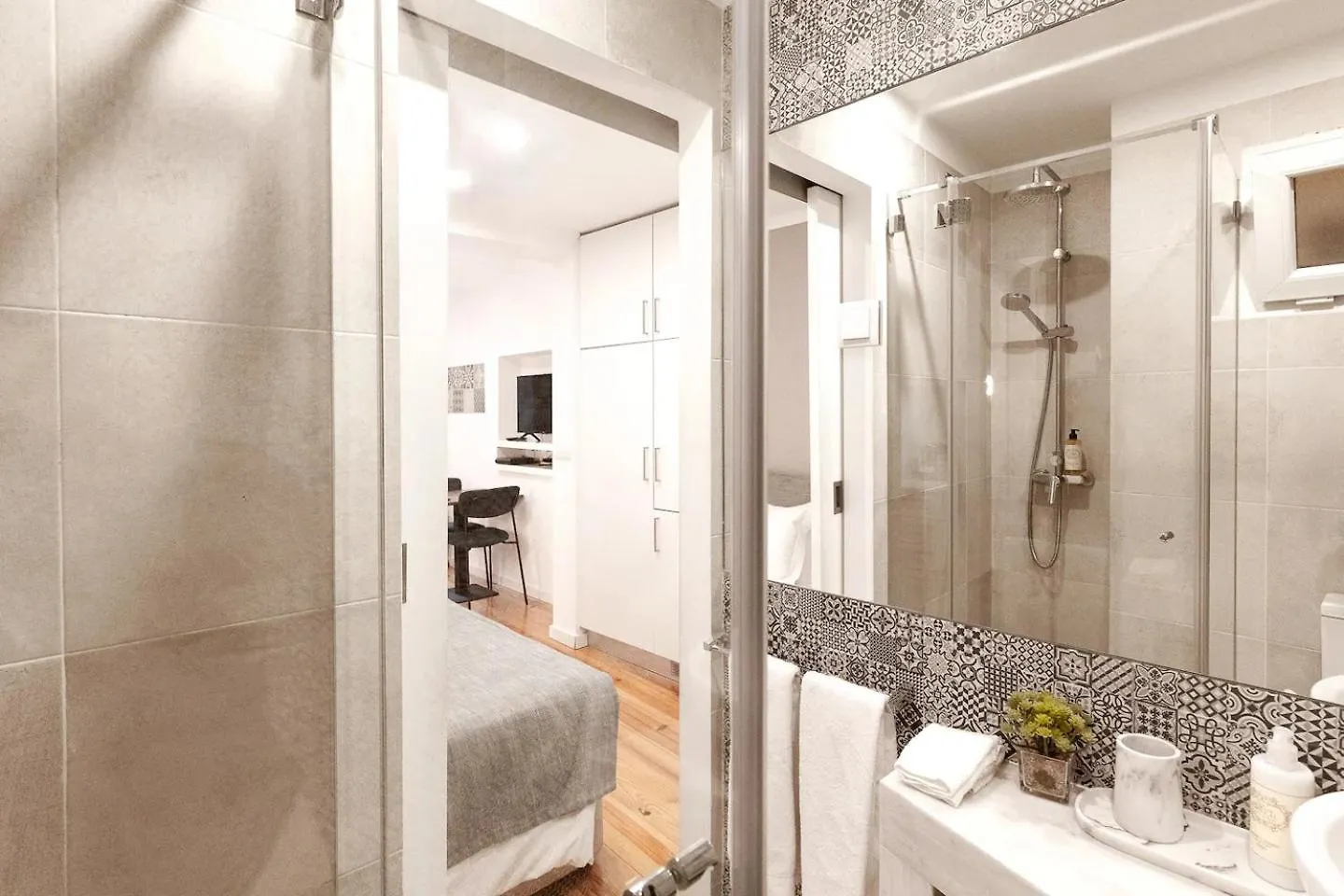 Martin Vaz Home Design Lisbon 0*,  Portugal