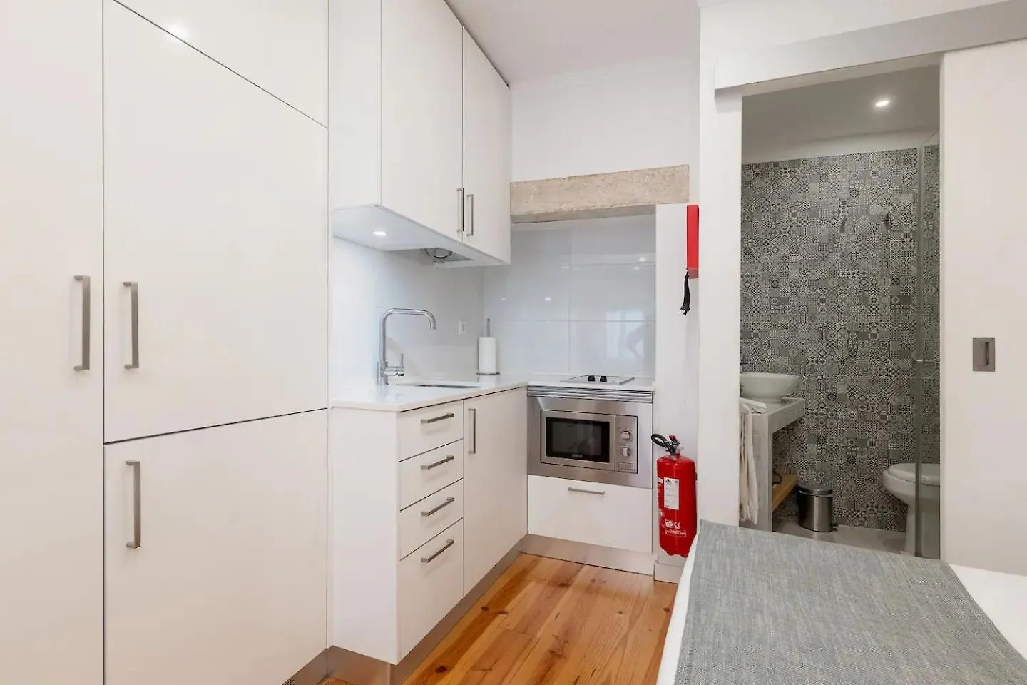 Martin Vaz Home Design Lisbon 0*,